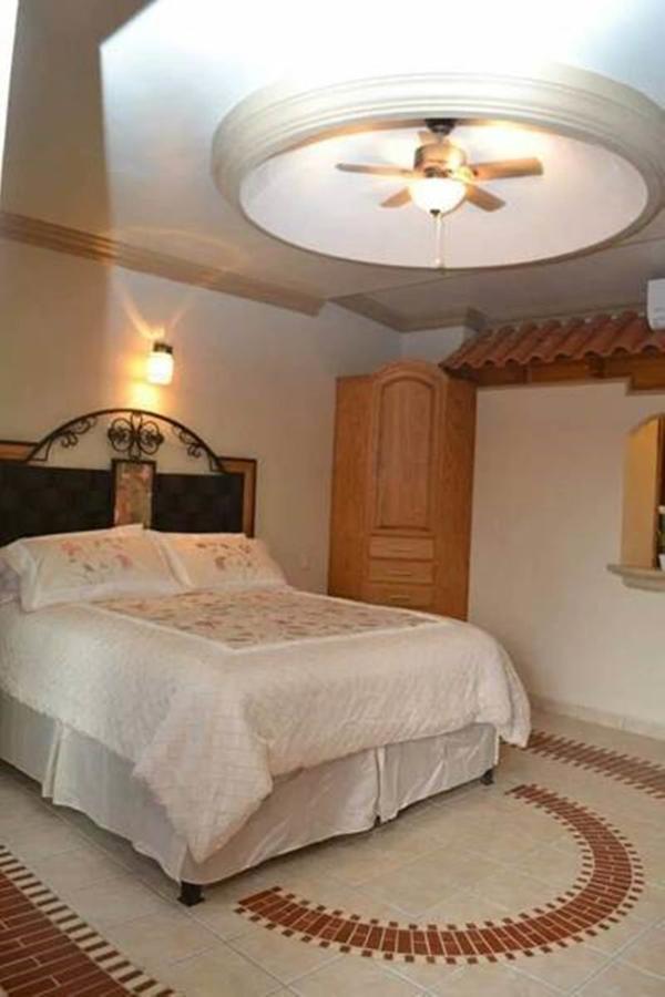 Maria Bonita Suites Agua Prieta Pokoj fotografie